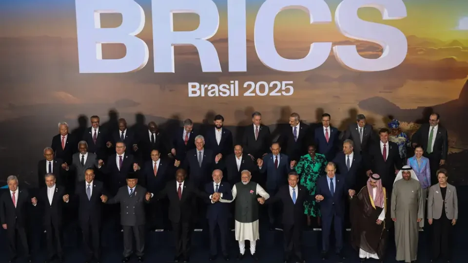 Brics se articula contra protecionismo dos EUA em meio a tensão diplomática com Brasil