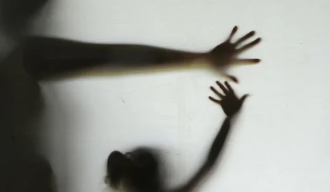 Projetos de lei sobre violência contra mulher unem esquerda e direita, mas empacam