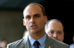 Por unanimidade, Primeira Turma do STF torna Eduardo Bolsonaro réu por coação