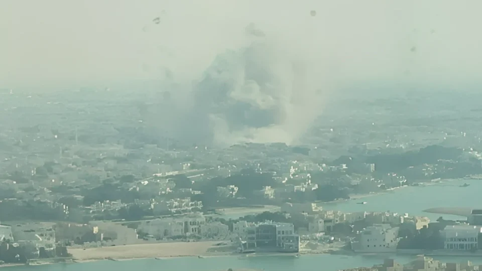 Israel bombardeia Catar em atentado contra líderes do Hamas que discutem plano de paz