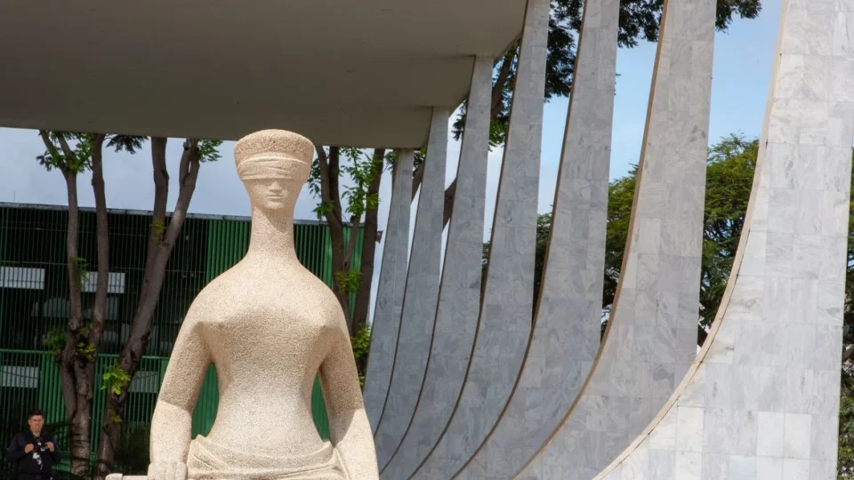 STF julgará se homem em união homoafetiva pode ter licença-maternidade