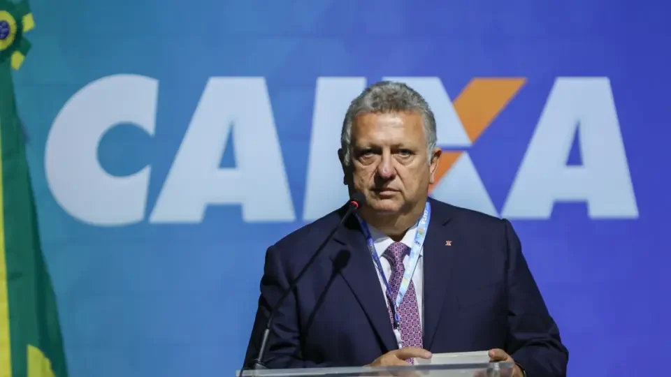 Caixa emprega familiares de políticos e ex-esposa de ministro do STF