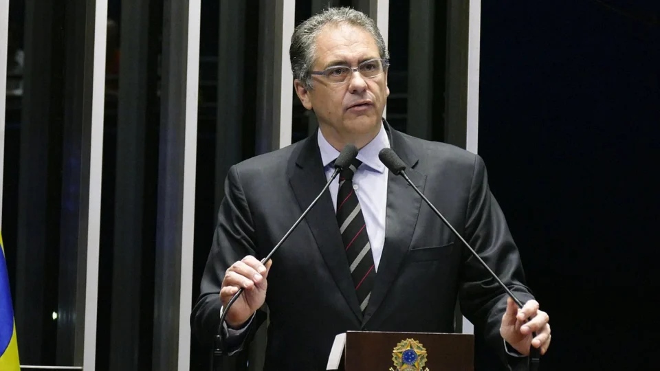 Deputado Zarattini e governo tentam reduzir resistências para aprovar MP do IOF 