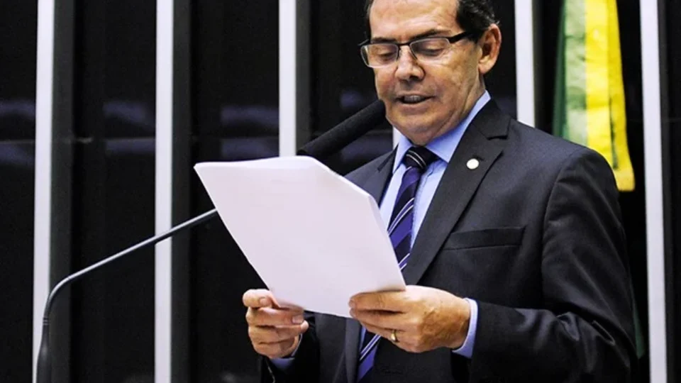 Anistia deve ser engavetada se não avançar nos próximos dias