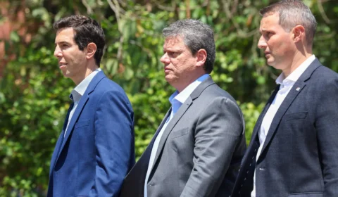 Análise do TCE aponta desvio de finalidade em contratação de PMs para escolas de SP