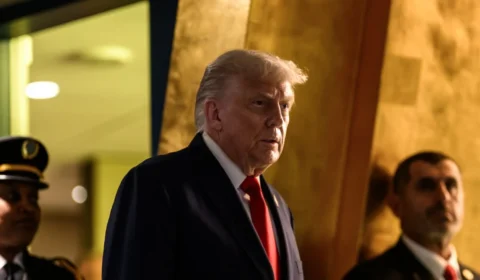 Trump anuncia bloqueio de ‘petroleiros sancionados’ que entrem ou saiam da Venezuela