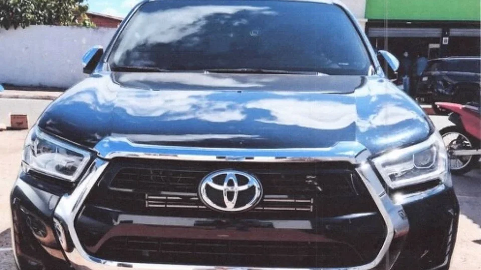 Cota parlamentar de vereadores banca marketing e Hilux em cidades pequenas