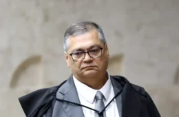Dino ganha ação de R$ 1,2 milhão contra hospital por morte de filho e doará dinheiro