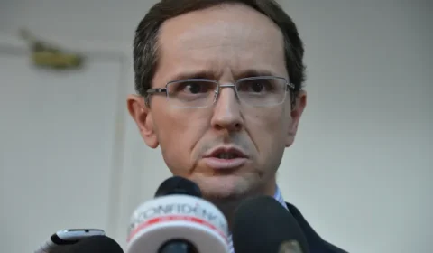 Deputada quer que Zema tire advogado de mineradoras da chefia de órgão ambiental em MG