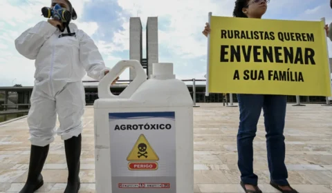 Venda de agrotóxicos banidos em países europeus explode e Brasil é o maior consumidor