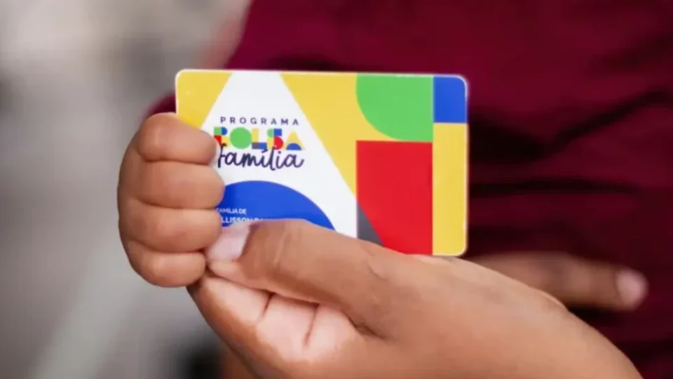 Cashback da reforma tributária dará novo reajuste ao Bolsa Família em 2027