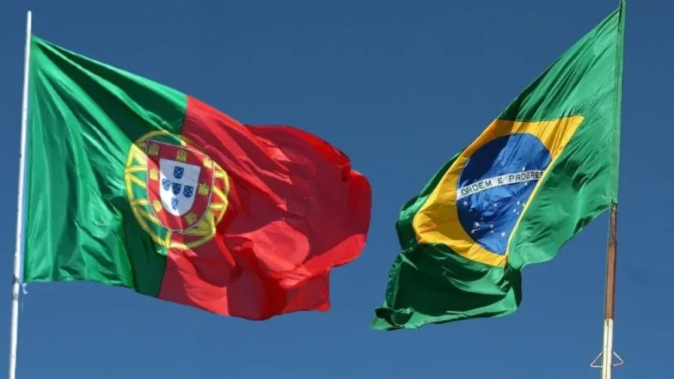 Lei dos Estrangeiros entra em vigor e impõe novas restrições a brasileiros em Portugal