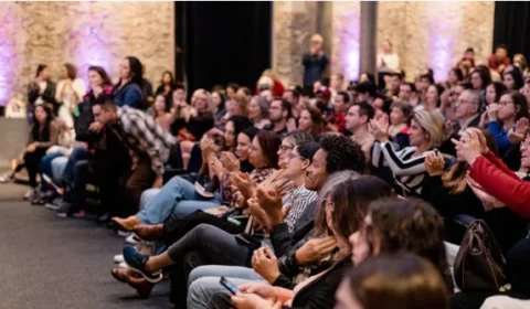Luiz Antonio Simas e Lindener Pareto participam de evento literário em Santos (SP)