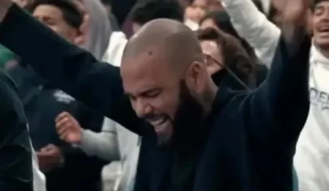 Daniel Alves prega em culto evangélico e diz ter feito ‘pacto com Deus’