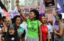Vítima de violência doméstica receberá alerta em relógio sobre aproximação de agressor