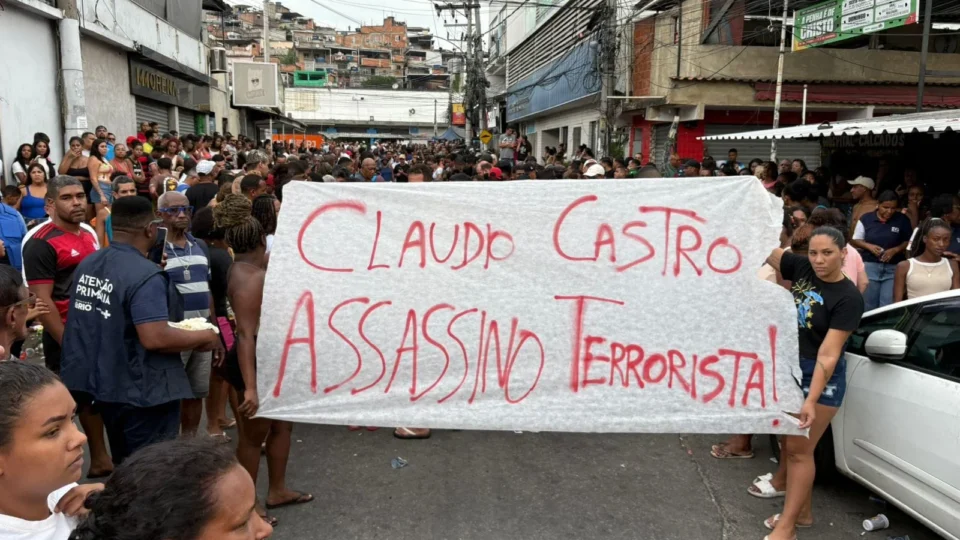 ‘É uma tragédia anunciada, o governador avisou’, diz líder comunitário após matança no Complexo da Penha