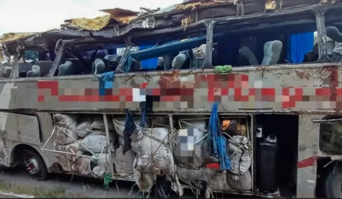 Sobe para 17 número de mortos por acidente com ônibus em Pernambuco