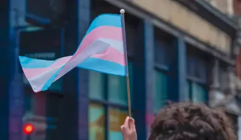 UFRJ, maior universidade federal do país, aprova cotas para pessoas trans
