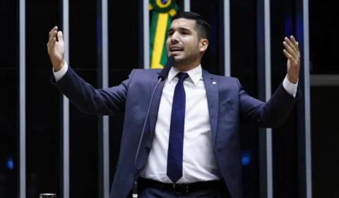 PL gastou R$ 844 mil para turbinar redes de André Fernandes e de seu pai