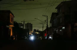 Incêndio em subestação provoca apagão na madrugada em todas as regiões do país