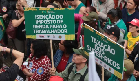 Pressão popular fez Centrão aprovar taxação a ricos para compensar isenção do IR