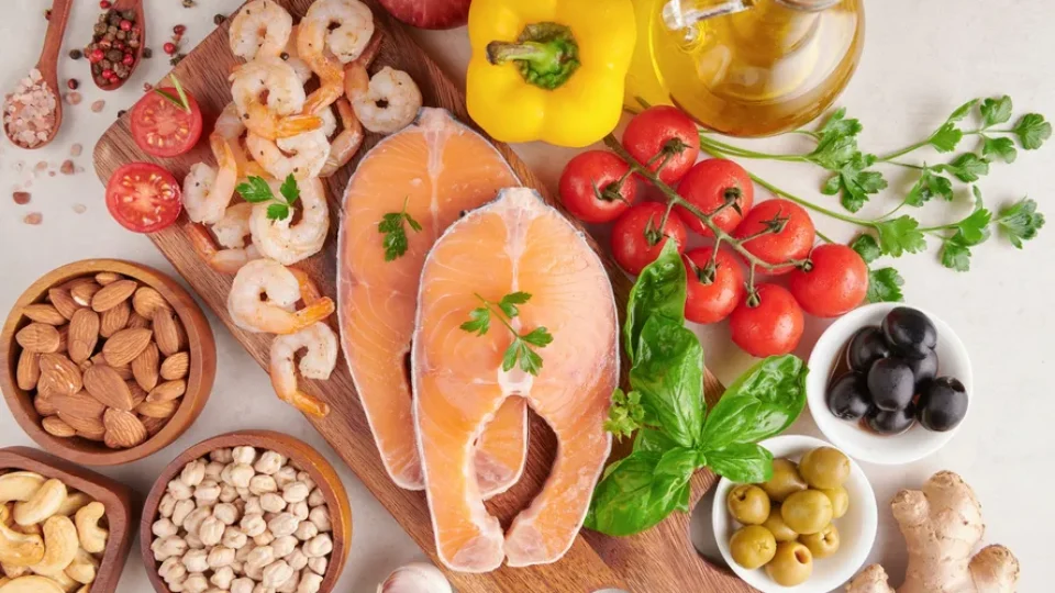 Veja cinco alimentos que fazem bem para a saúde cerebral