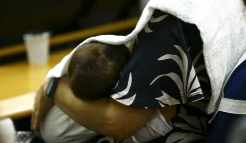 Amamentar fortalece células de defesa que combatem o câncer de mama, revela estudo