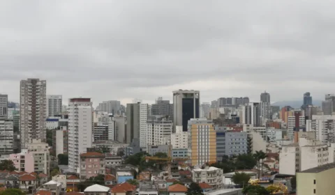 67,4% dos municípios dizem ter loteamentos irregulares, e 18,3% reúnem favelas