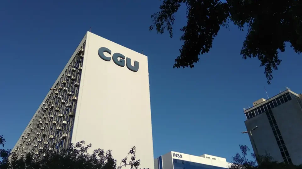 CGU do governo Lula e J&F negociaram acordo de leniência
