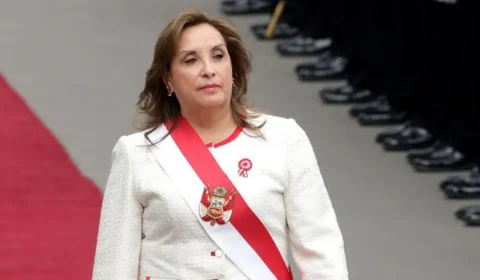 Congresso do Peru derruba presidente Dina Boluarte e nomeia novo líder