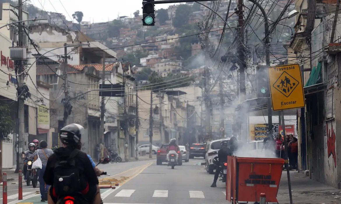 Rio, câmeras, polícia