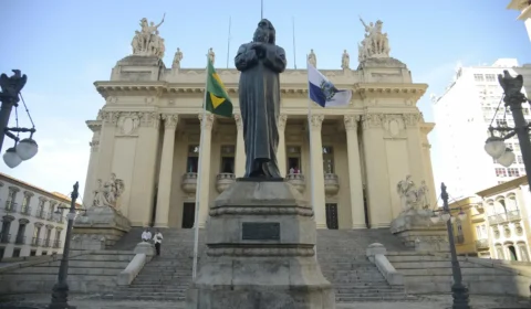 Polícia diz ter frustrado ataque com bombas caseiras na Assembleia Legislativa do Rio