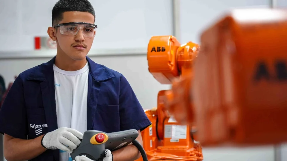 Conheça cursos técnicos que mais ganham espaço e impulsionam empregabilidade no Brasil