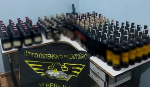 Mulheres são presas com mais de 160 garrafas de uísque falsificadas em SP