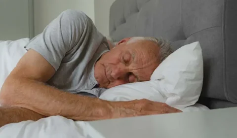 Conheça os três segredos para dormir bem à noite, segundo especialista