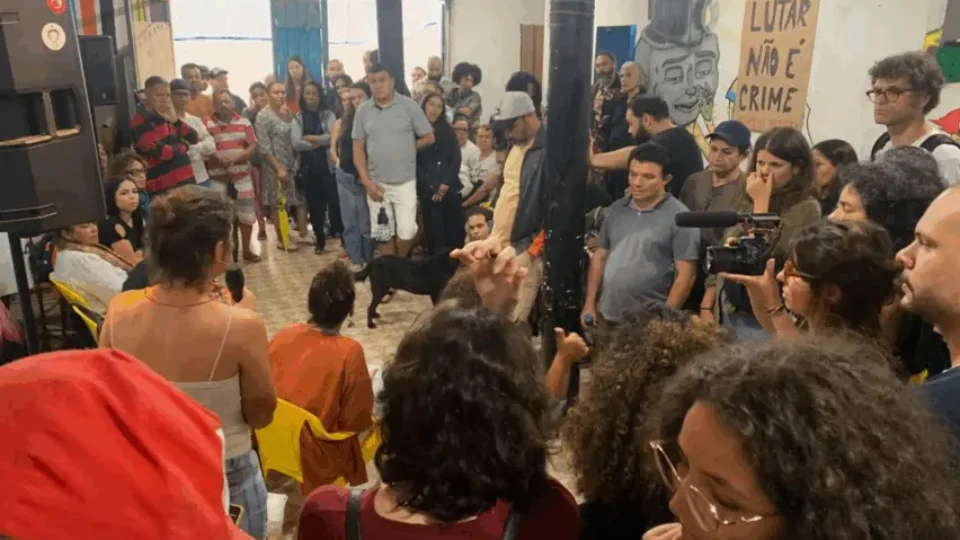 Famílias que seguem no Moinho temem expulsão por Tarcísio e cobram Lula