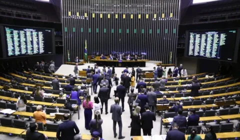 Câmara aprova corte de benefícios fiscais e aumento de impostos sobre bets, fintechs e JCP