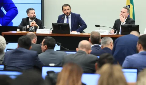 Relator pede arquivamento de processo contra Eduardo Bolsonaro no Conselho de Ética