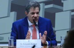 Tarcísio manda PM identificar viatura após Haddad relatar perseguição em São Paulo