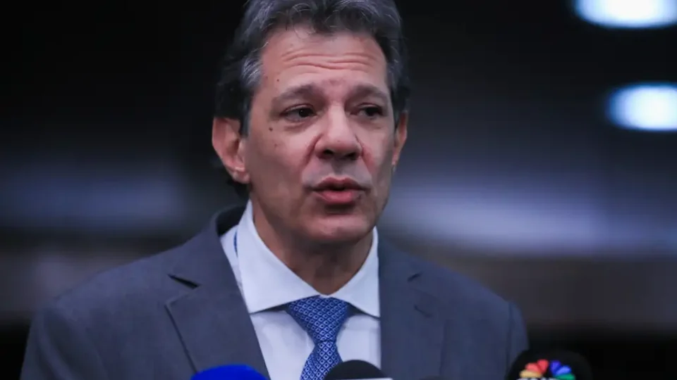 Haddad sinaliza corte de emendas superior a R$ 7 bi após derrota em MP