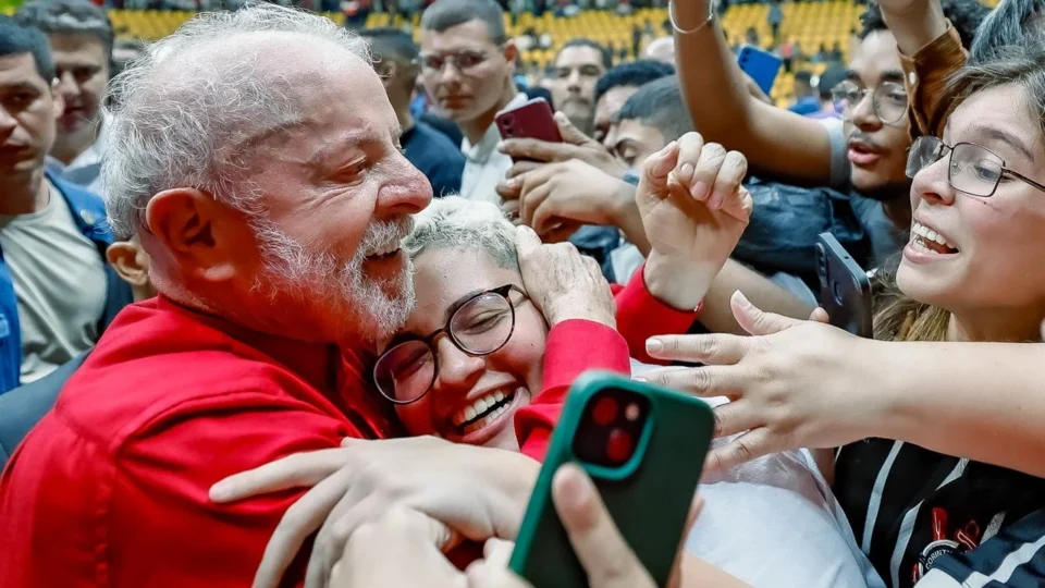 Lula defende aumento de despesas com educação ‘mesmo que Faria Lima brigue’