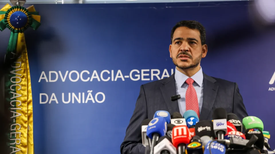 Evangélico de esquerda: quem é e como pensa o favorito de Lula para a vaga de Barroso no STF
