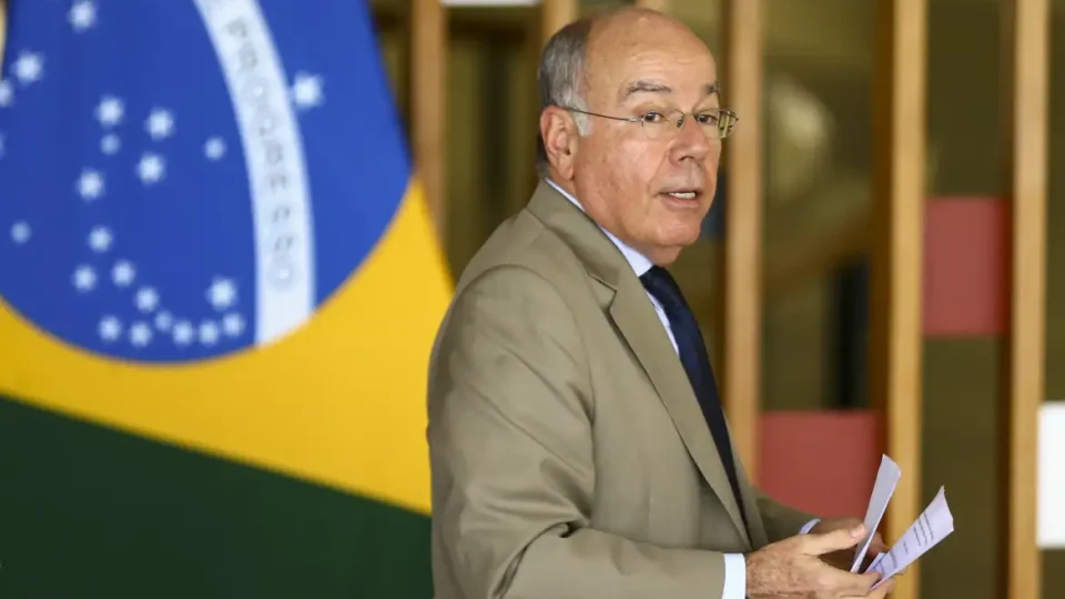 Mauro Vieira se reúne com secretário dos EUA para discutir tarifaço e sanções