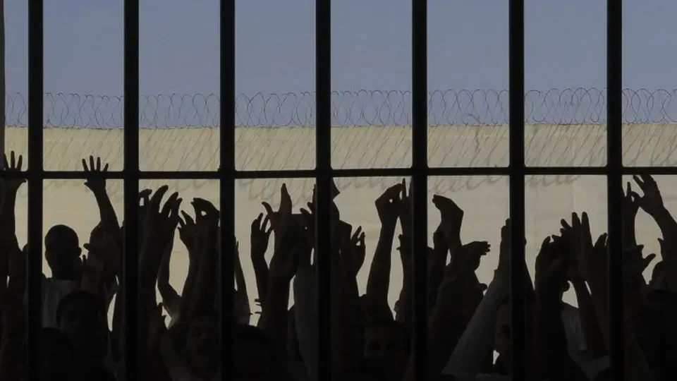 Brasil passa de 6.000 para mais de 200 mil pessoas em prisão domiciliar em 10 anos