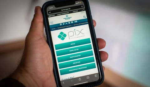 Após adiamentos, Banco Central desiste de regular Pix Parcelado