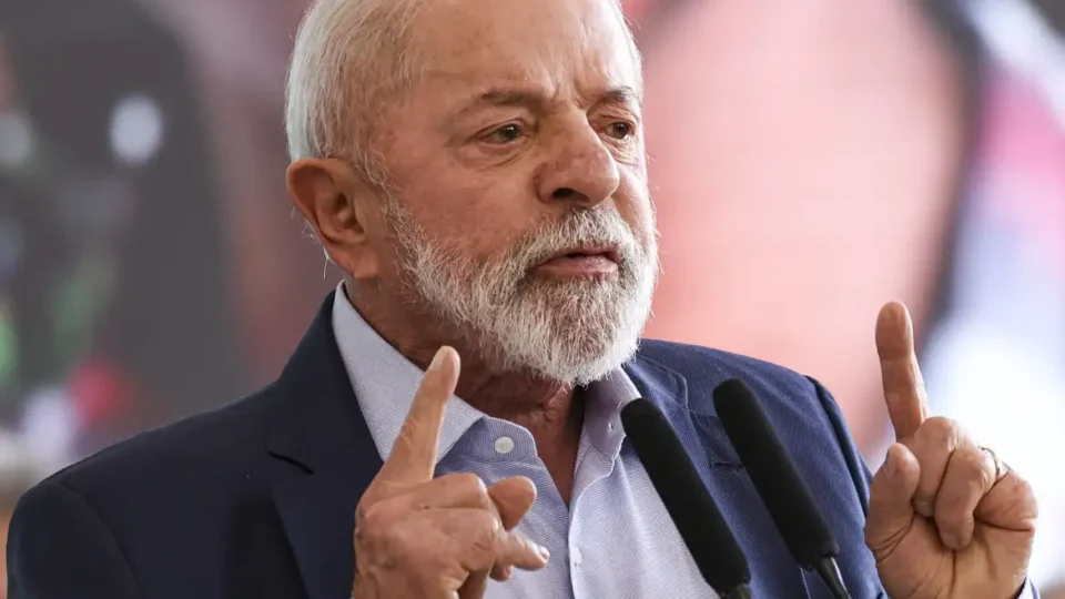 Lula chama América Latina de zona de paz e critica intervenções
