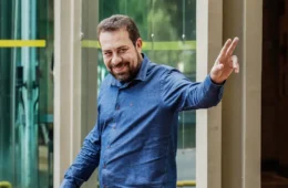 Boulos almoça no bandejão do Planalto um dia após posse como ministro