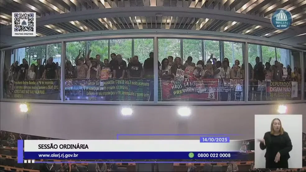 Protesto na Alerj durante discussão de projeto sobre o Rioprevidência. (Foto: Reprodução/Alerj) Governo 