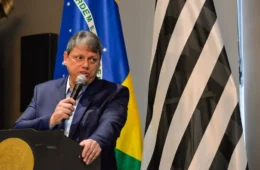 Desgaste da Sabesp cria dificuldades em plano de saneamento de Tarcísio