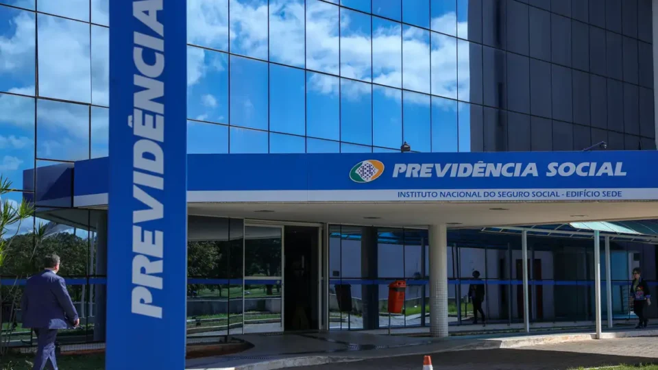 Fraude do INSS: Governo prorroga por 90 dias prazo para aposentados contestarem descontos